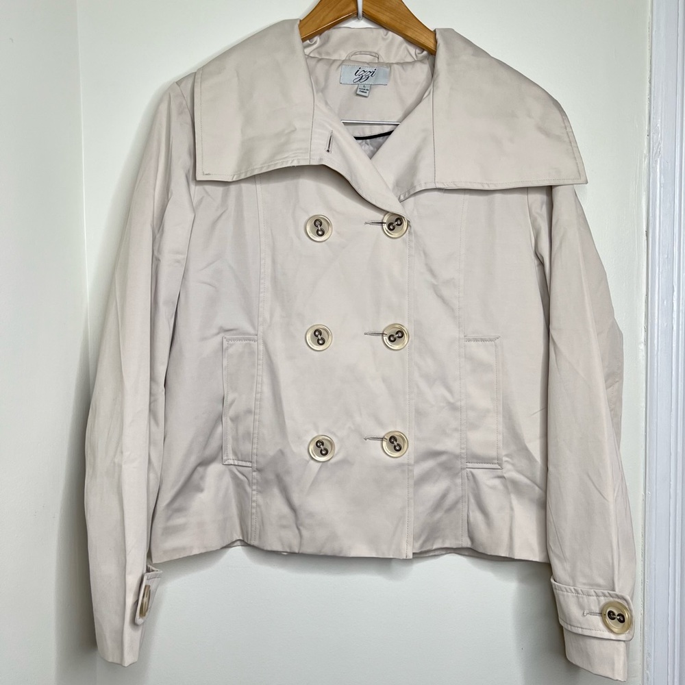 Izzy Cream Colored Double Breasted Jacket Peacoat Woman’s size Large Raincoat